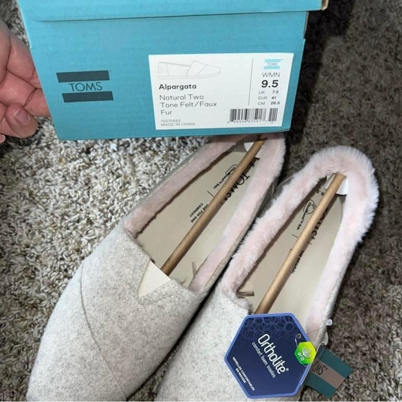 Toms - Picture 1 of 1